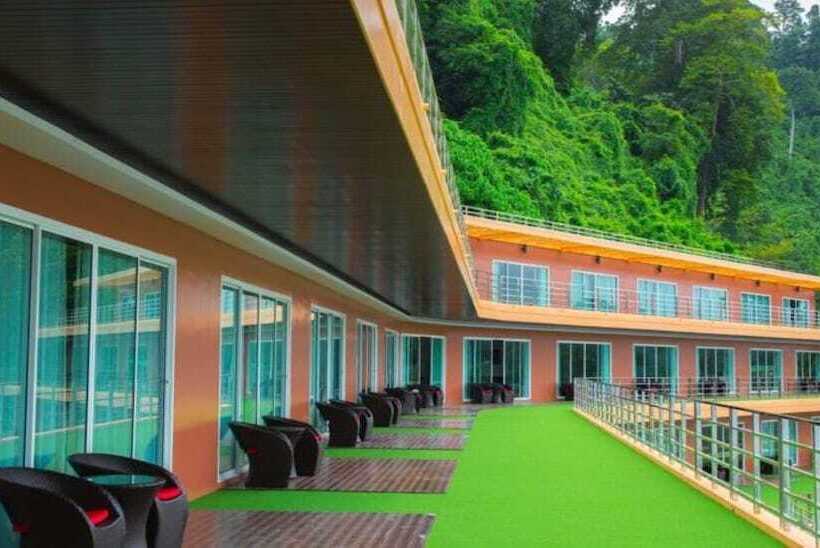 Номер Deluxe Вид на Море, Phi Phi Cliff Beach Resort