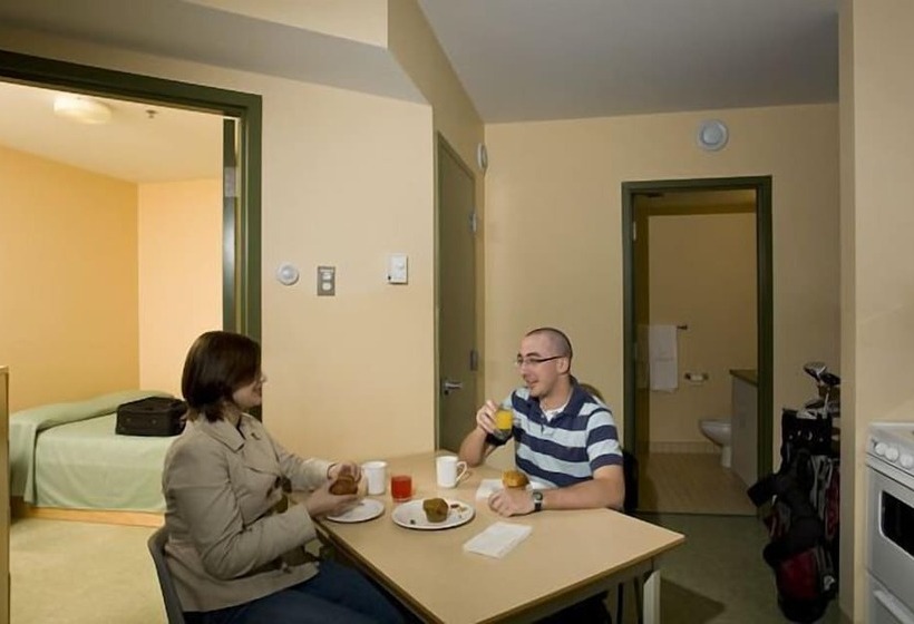 ２ベッドルームアパートメント, Glendenning Hall At Holland College