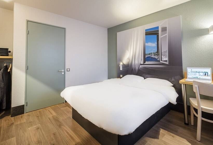 Номер Стандарт Адаптированный для Инвалидов, B&b Hotel Saint Brieuc