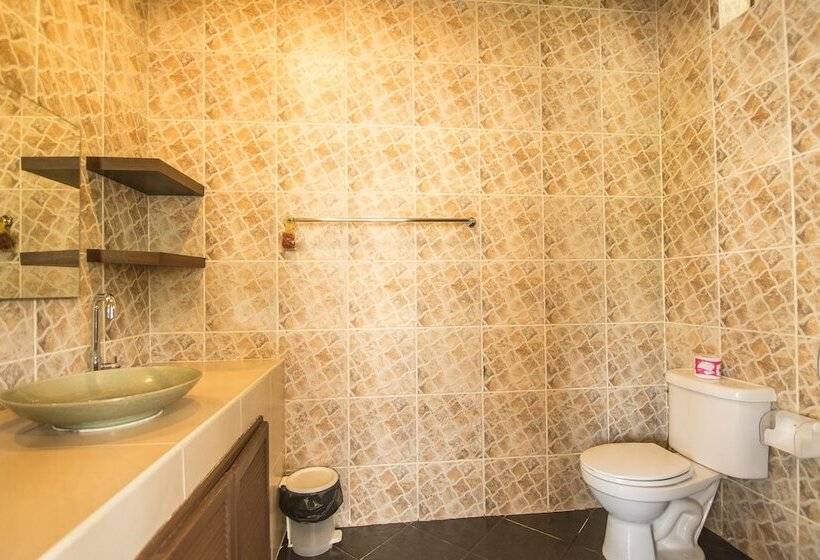 Номер Deluxe с Балконом, Lanta Nice Beach House