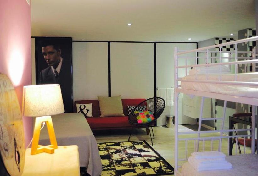 Четырехместный Номер Стандарт, Apartamentos Rock Star