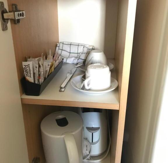 Номер Стандарт, Westside Motor Inn
