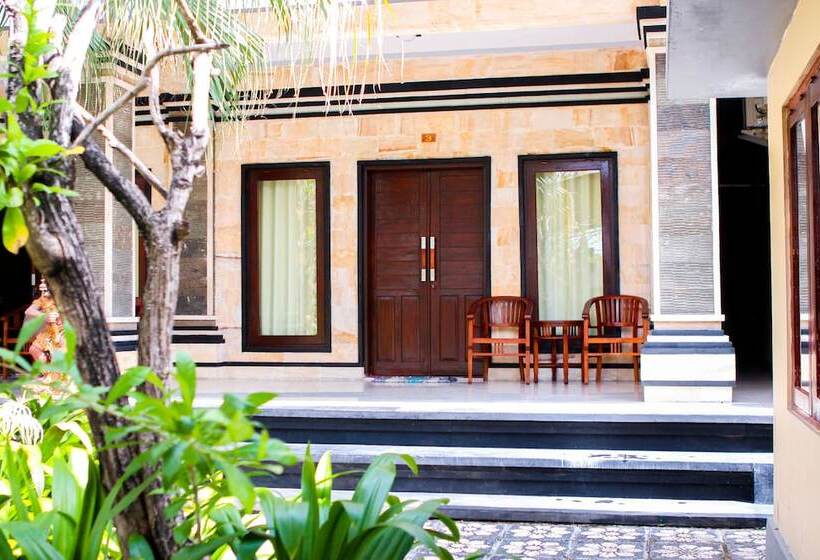 Семейный Номер, Putu Guest House 2