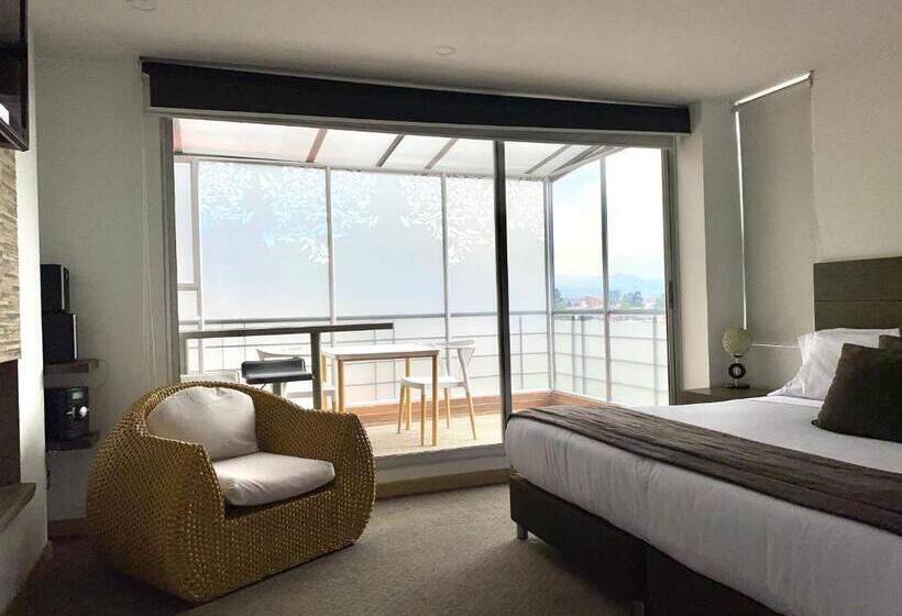 Президентский Люкс, Apartamentos Regency La Feria