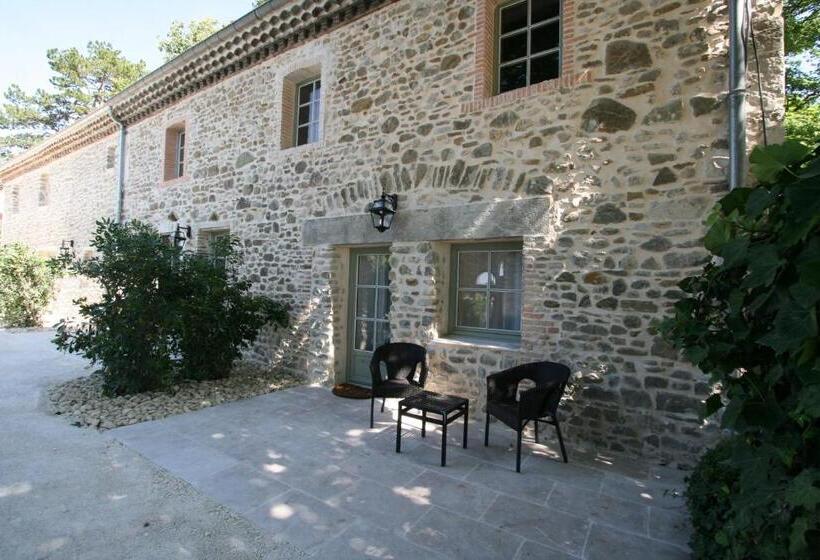 Классический Номер, Château Les Oliviers De Salettes