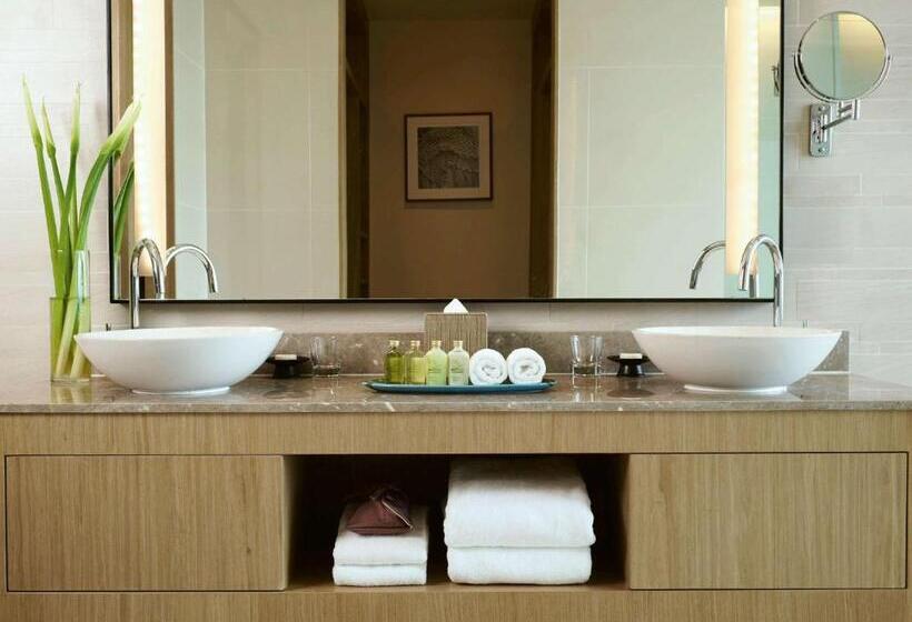 Habitación Premium Vista al Mar., Mövenpick Siam Hotel Na Jomtien Pattaya