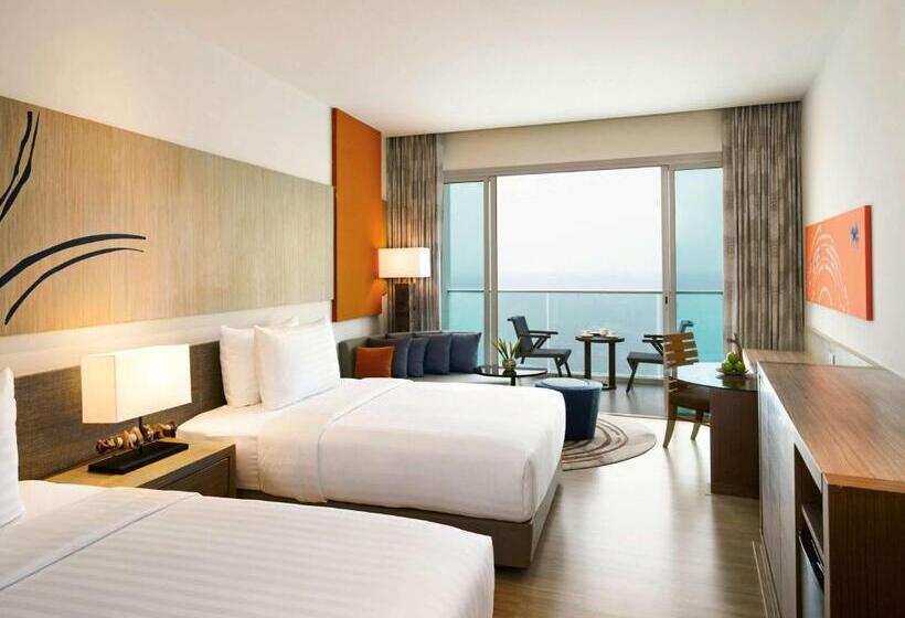 Номер Deluxe Вид на Море, Mövenpick Siam Hotel Na Jomtien Pattaya