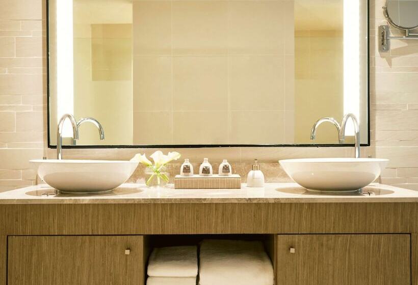 Люкс Executive Вид на Море, Mövenpick Siam Hotel Na Jomtien Pattaya