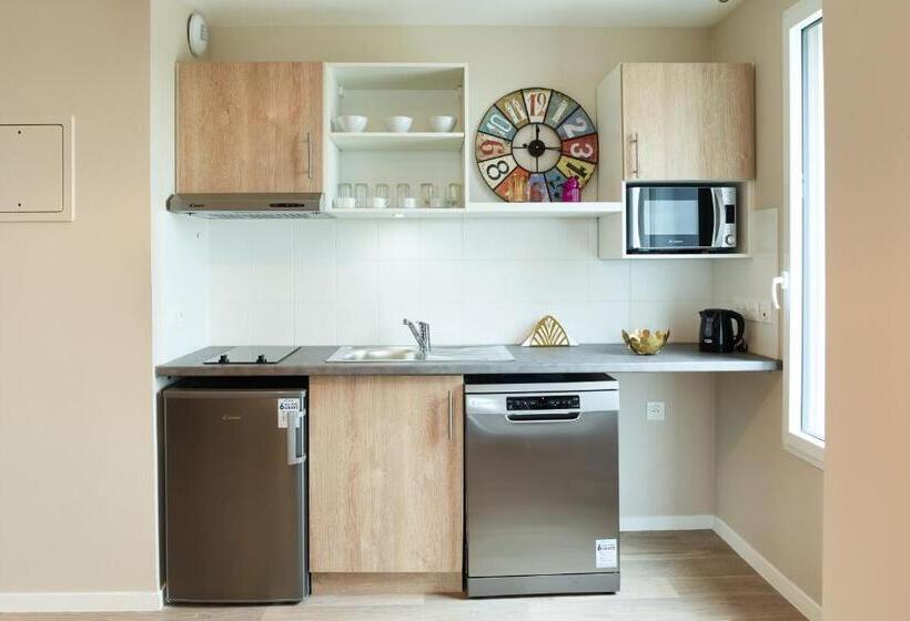 Студия Стандарт, Zenao Appart Hôtels Montreuil