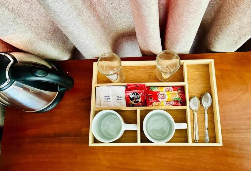 Трехместный Номер Deluxe, Lake View Cottage