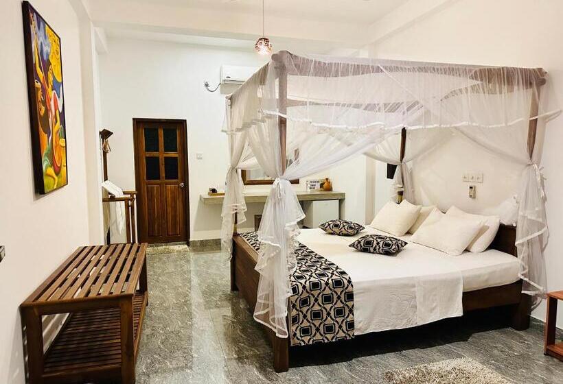 اتاق لوکس, Nature House