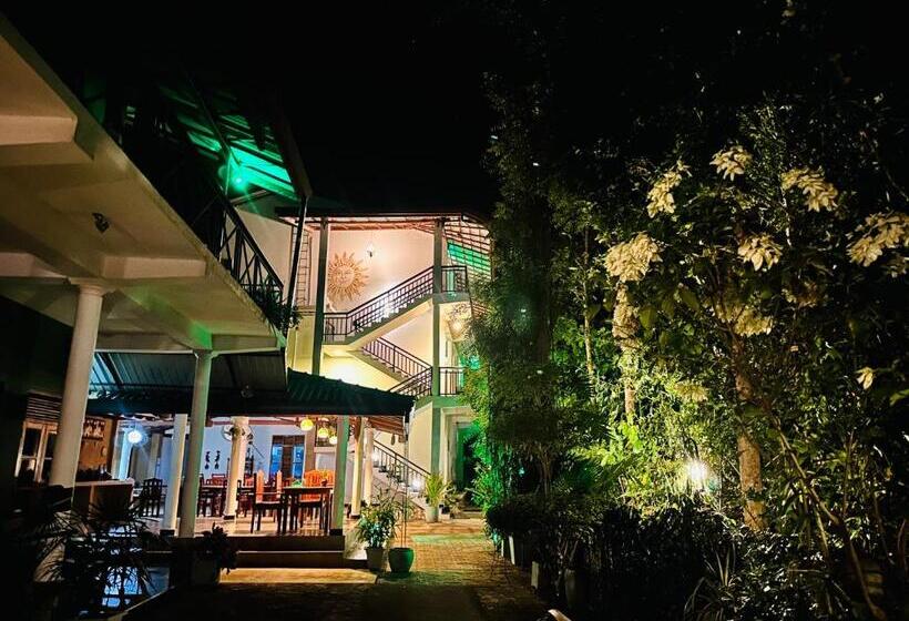اتاق سوپریور, Nature House