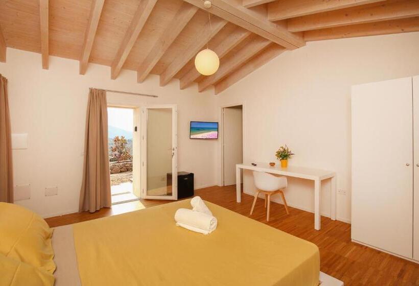 اتاق استاندارد اینتریور, Stazzo La Capanna