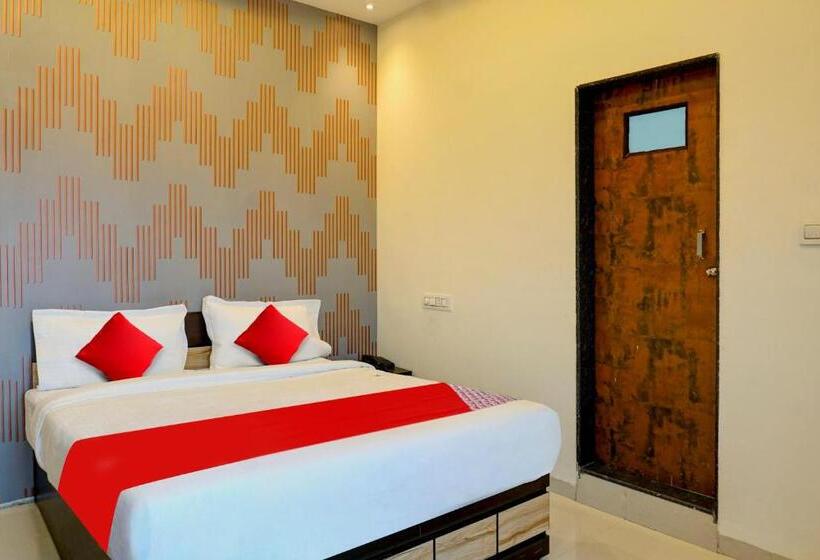 Номер Стандарт, Fabhotel The Golden Leaf