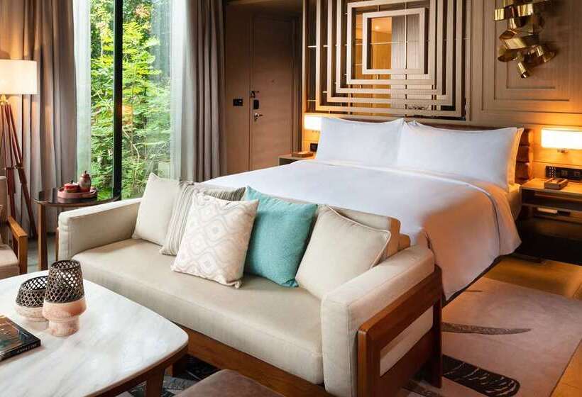 Premium Suite, Conrad Manila