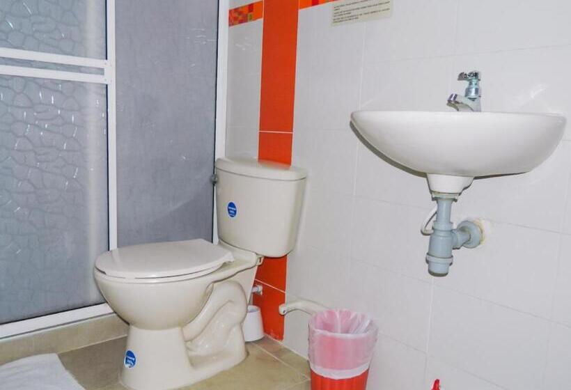 四人标准间, Hostel Stingray