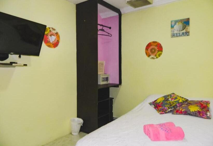 带共用浴室的标准房间, Hostel Stingray
