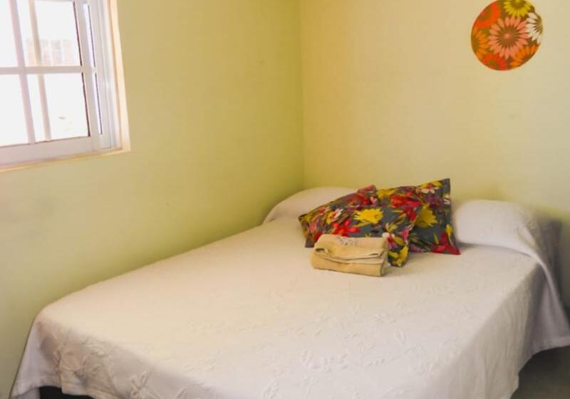 اتاق اکونومی, Hostel Stingray