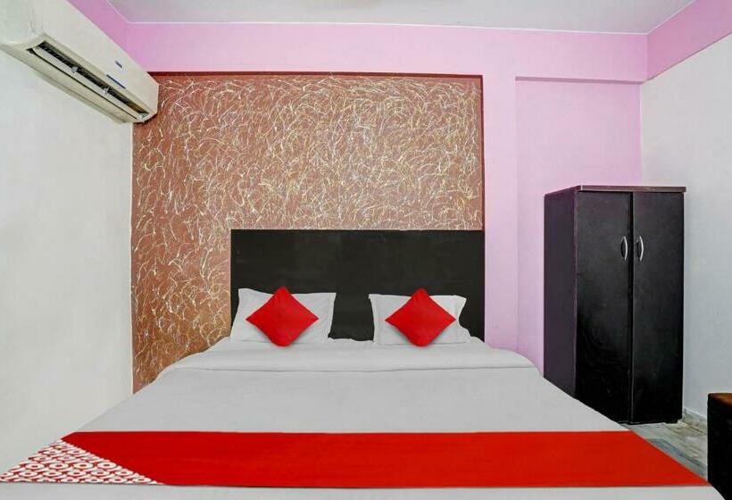 Трехместный Номер Классика, Oyo Flagship 81142  Town Palace
