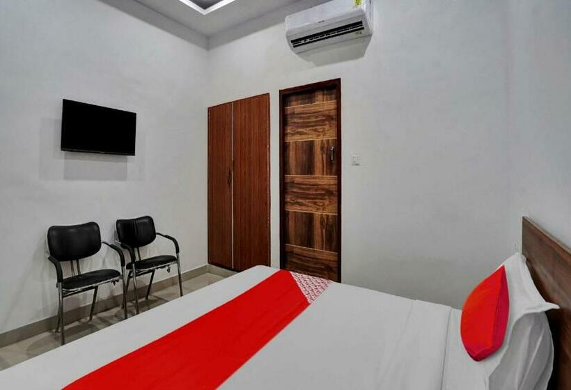 Трехместный Номер Классика, Oyo Flagship 80991  Kvs Residency