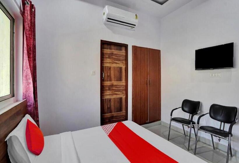 Трехместный Номер Классика, Oyo Flagship 80991  Kvs Residency