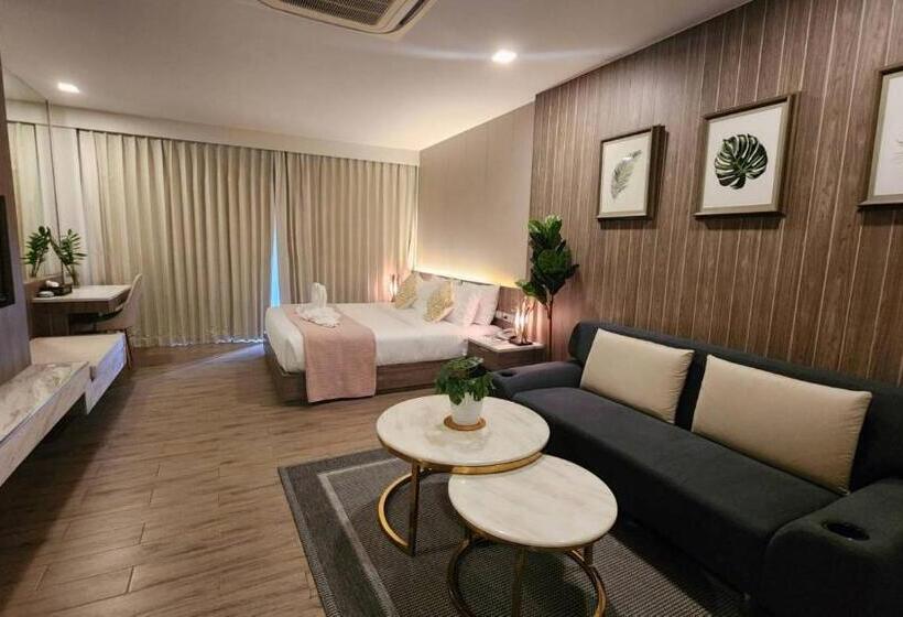 Номер Deluxe с Балконом, Alaita Boutique Phuket