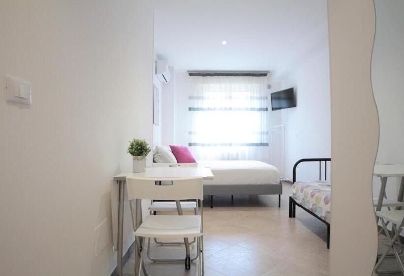 标准间, Republic B&b