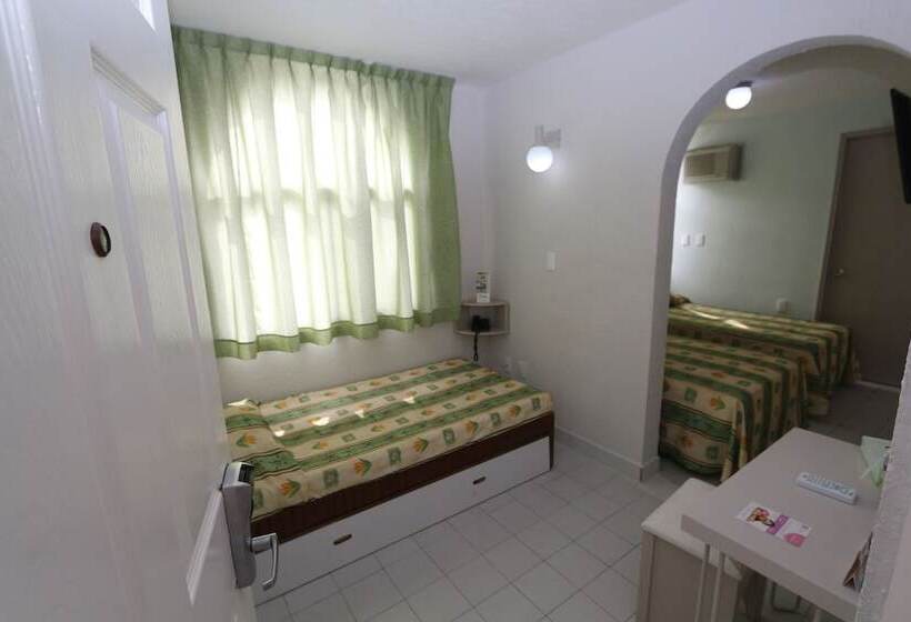 اتاق استاندارد سه نفره, Dorados Conventions & Resort