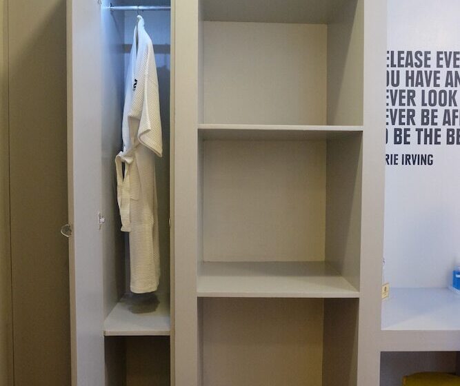 Номер Стандарт, Z Hostel