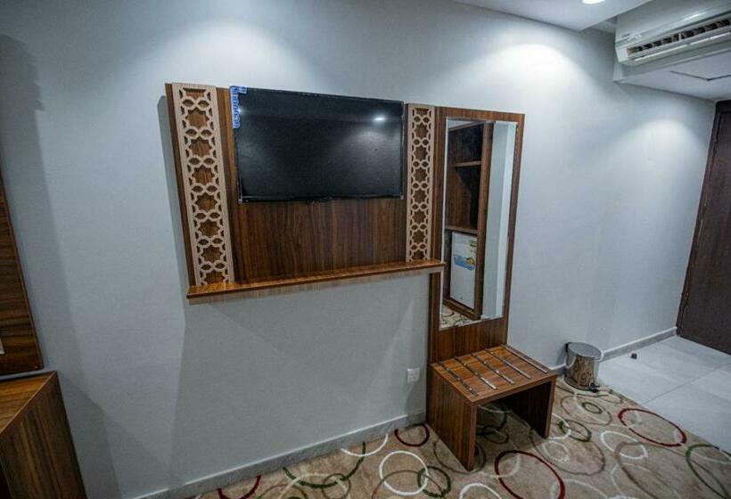 Номер Стандарт Трехместный, فندق سرايا المسك Saraya Al Misk