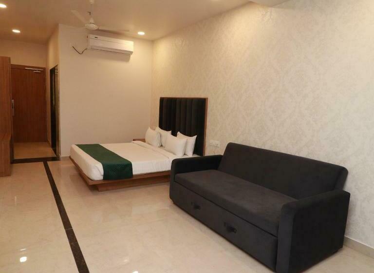 Номер Superior, 7 Vachan Lawns And Banquet