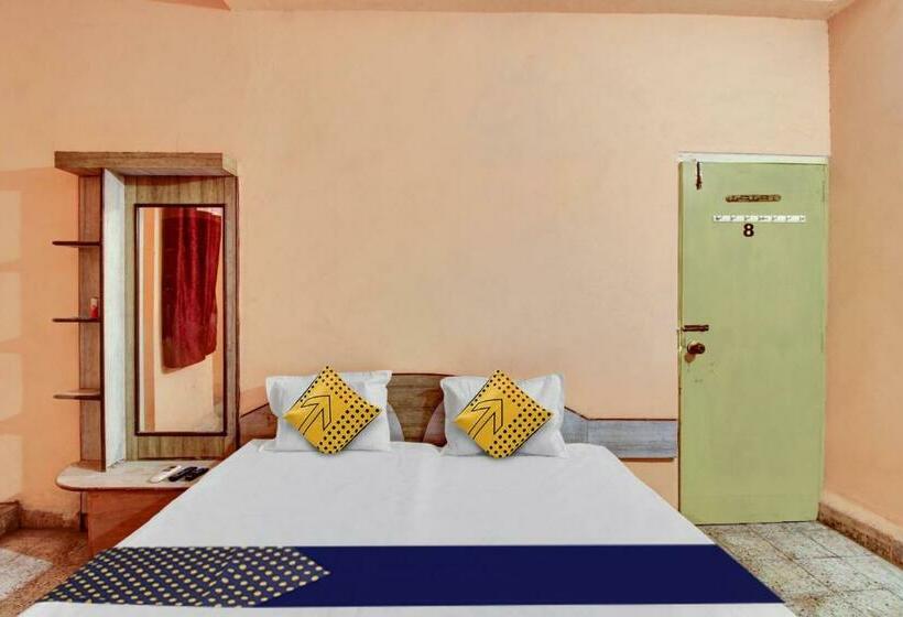 Трехместный Номер Классика, Spot On Hotel Highway Inn