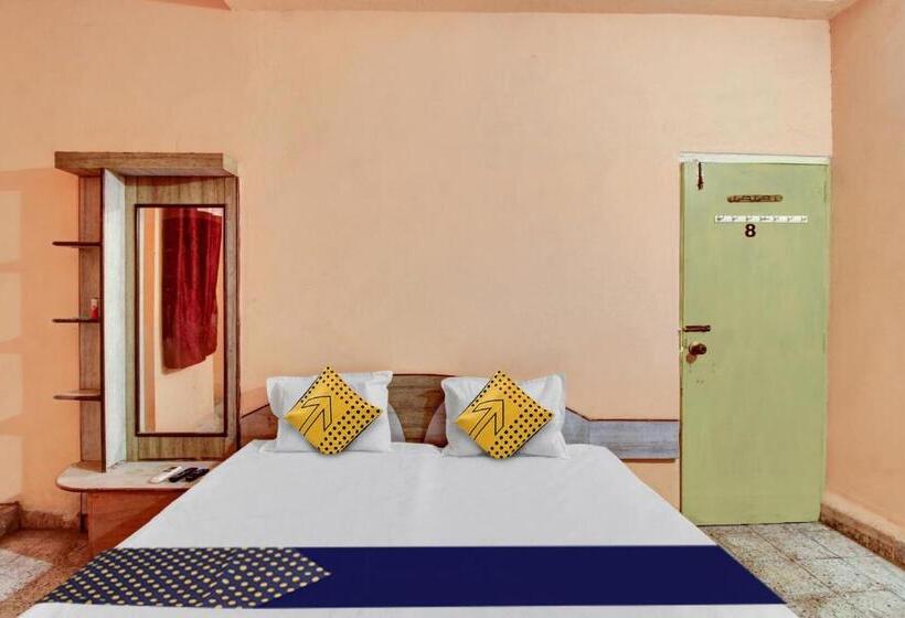 Трехместный Номер Классика, Spot On Hotel Highway Inn