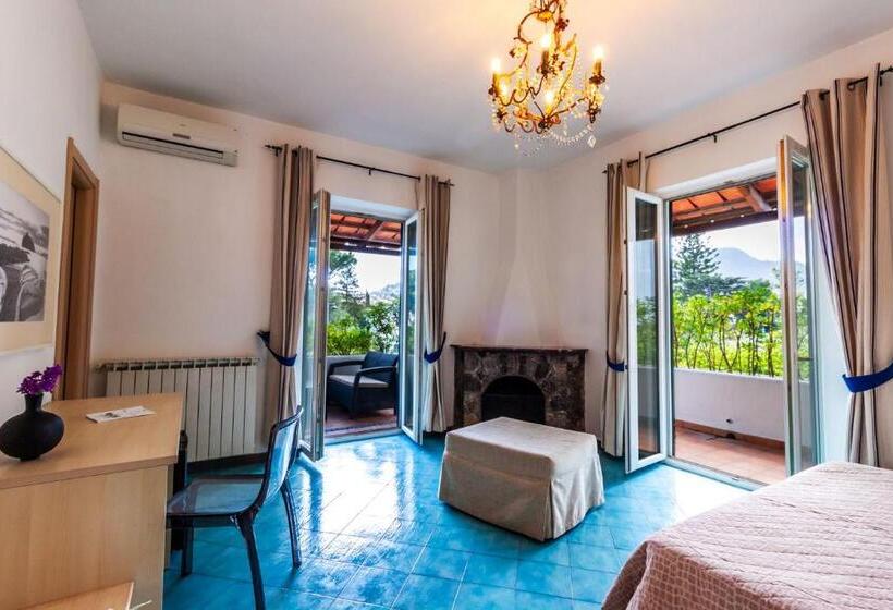 Номер Deluxe с Балконом, Don Giorgio Rooms