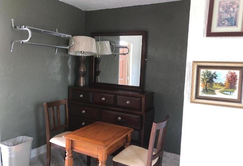 Номер Стандарт, Glades Motel   Naples