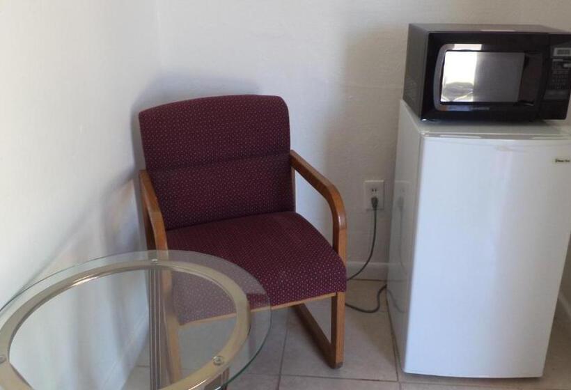 Номер Стандарт 2 Двуспальные Кровати, Glades Motel   Naples