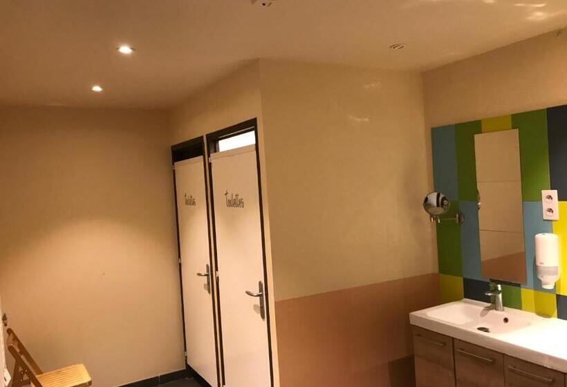 Кровать в Общей Комнате, Trendy Hostel