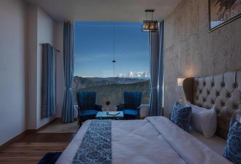 디럭스 룸 킹사이즈 침대, Binsar Eco Resort, Binsar   Uttarakhand