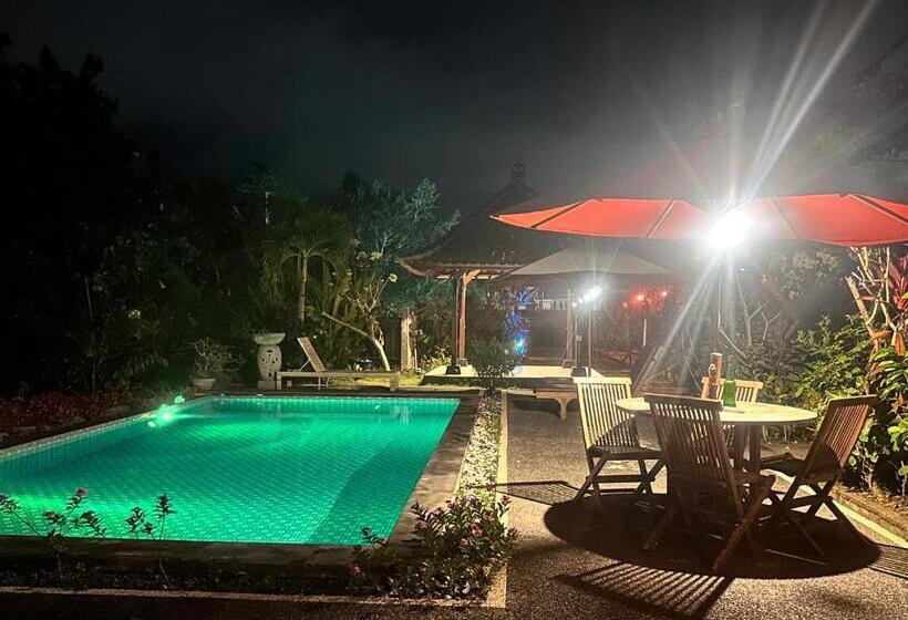 Номер Стандарт Вид на Сад, Villa Luwih Pandawa