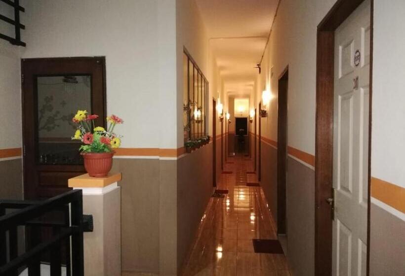 패밀리 룸, My Place Guest House Manado