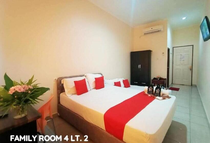 패밀리 룸, My Place Guest House Manado