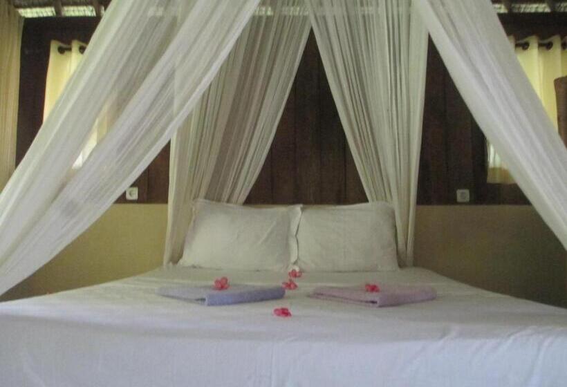 Номер Стандарт, Selong Belanak Bungalows