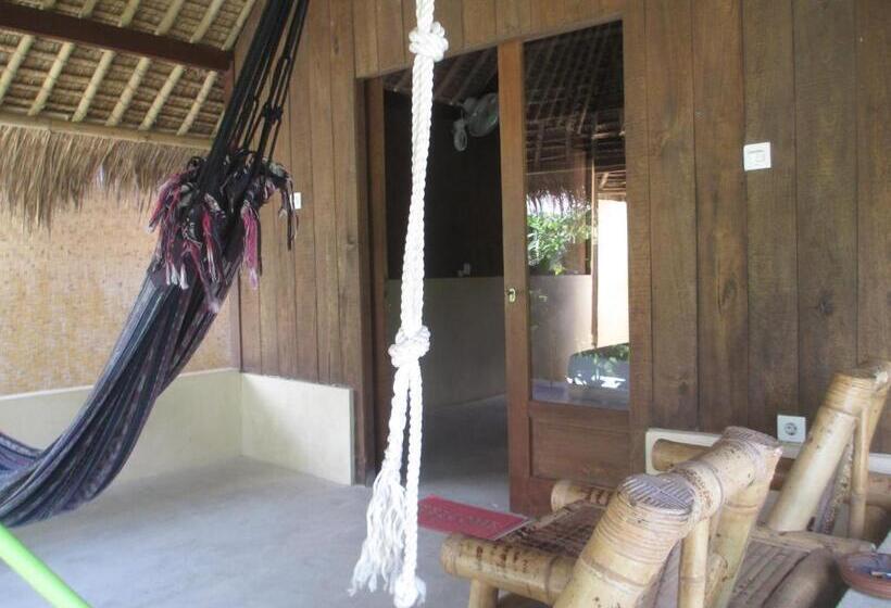 Номер Стандарт, Selong Belanak Bungalows