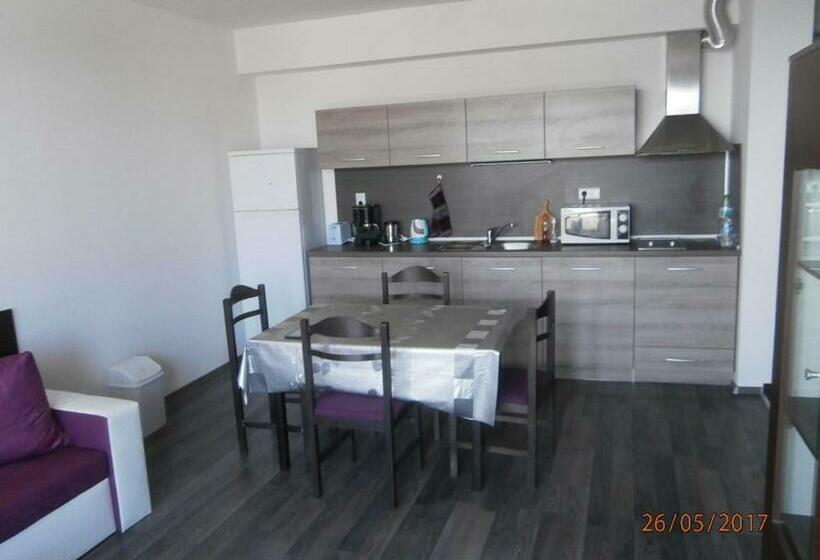 شقة غرفة نوم واحدة مزودة بشُرفة, Apartments In Las Brisas