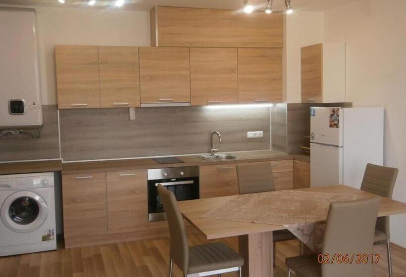 شقة غرفة نوم واحدة مزودة بشُرفة, Apartments In Las Brisas