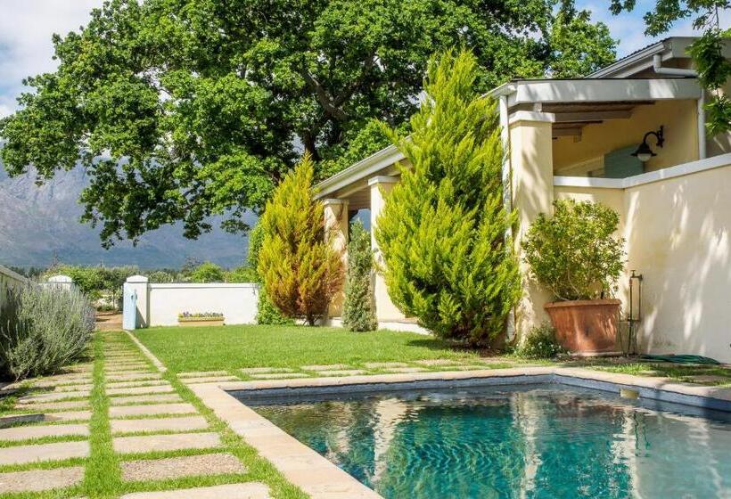 Номер Стандарт, Auberge Clermont