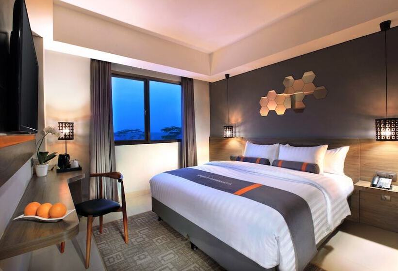 Номер Superior, Harper Purwakarta By Aston