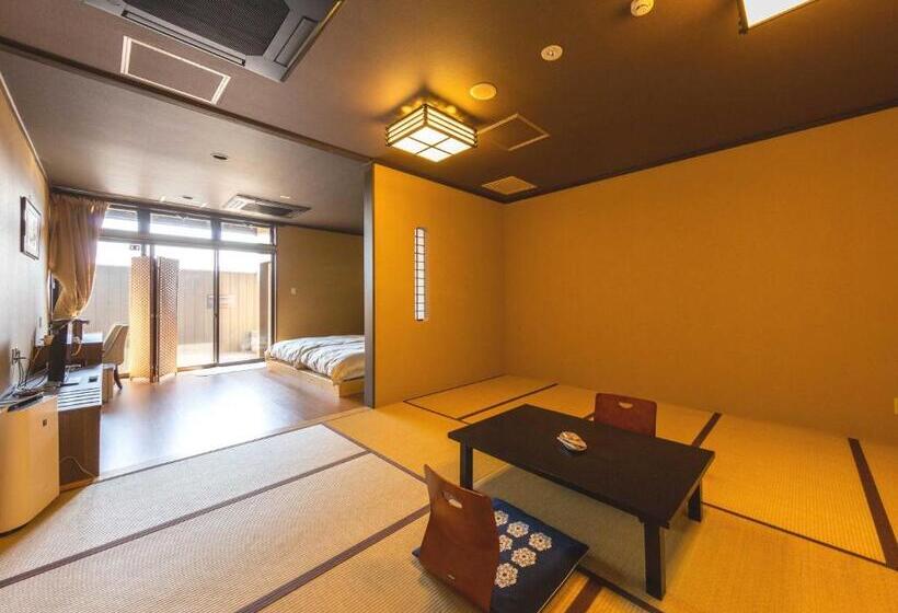 Семейный Номер Superior, Katsuragi Onsen Happuu No Yu
