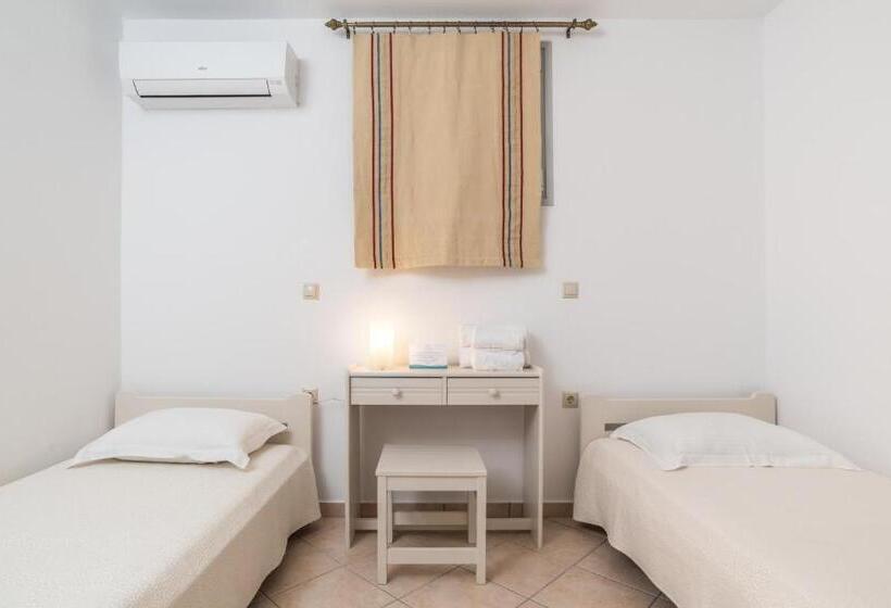 ویلای 1 خوابه, Iliada Villas