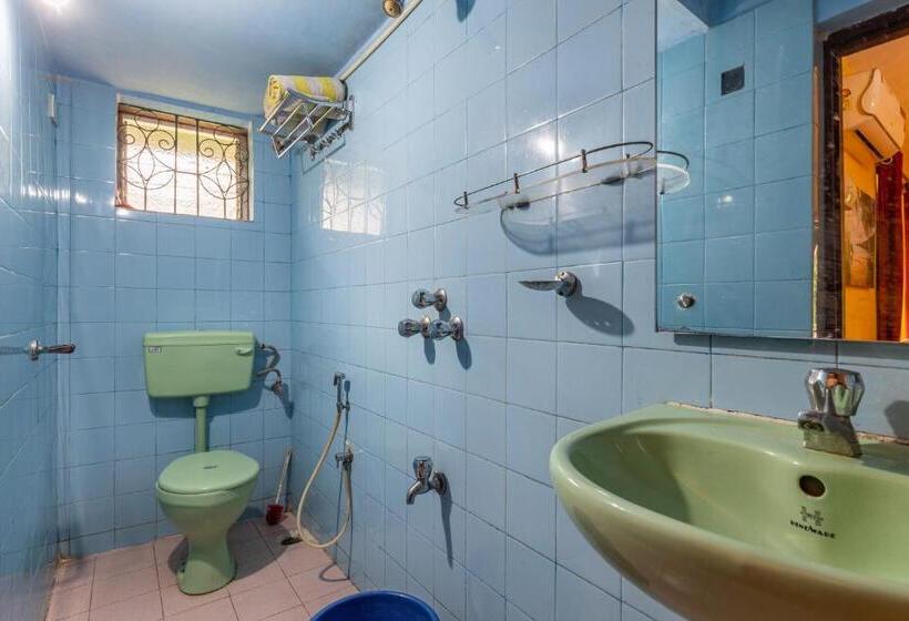 Трехместный Номер Стандарт с Балконом, Jes Guest House